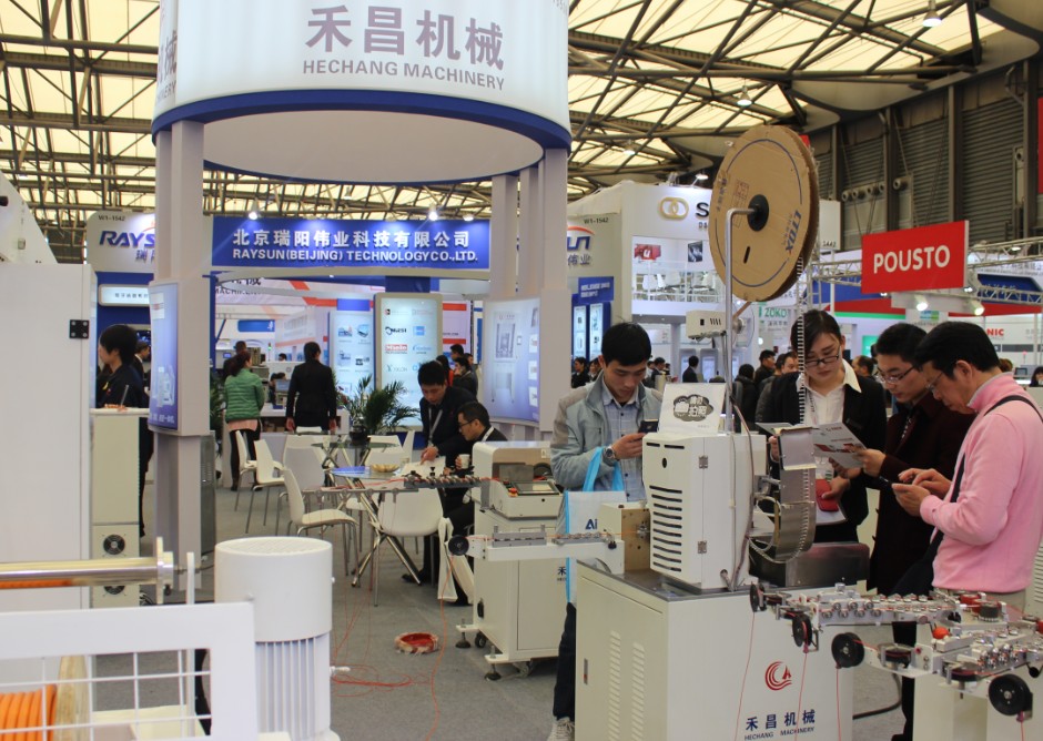 電腦剝線(xiàn)機(jī)是由哪些部件組成的？